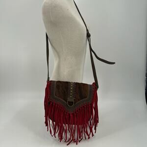 NWOT Wrangler red Embroidered Fringe Crossbody bag